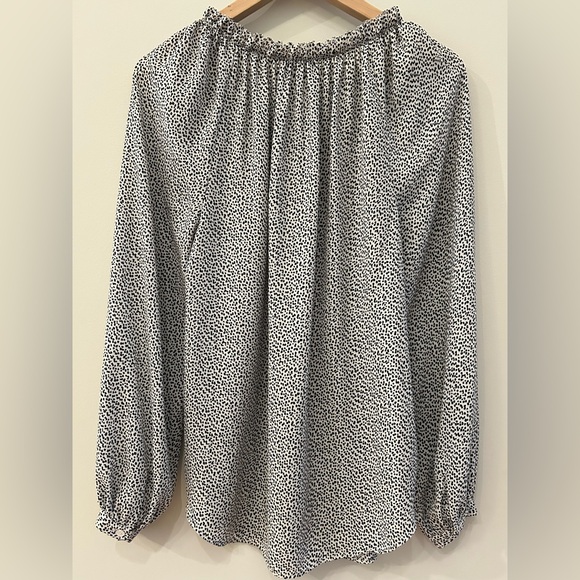 Ann Taylor White and Black Long Sleeve Blouse, Size Medium - Picture 2 of 11